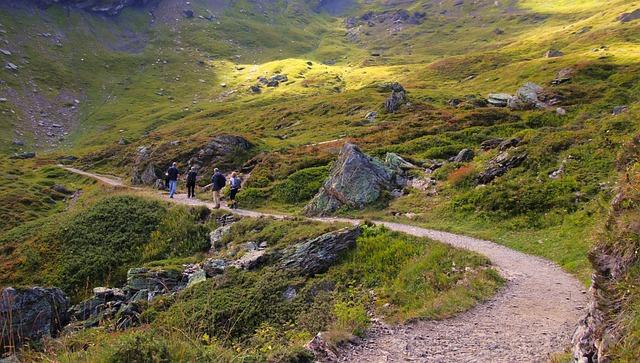 5 Must-Do Cultural Walking Tours to Discover Paris, France 5 Must-Do Cultural Walking Tours to Discover Paris, France