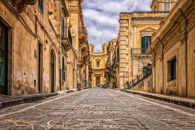 Discover Historic Landmarks: Top Sites and Travel Tips Discover Historic Landmarks: Top Sites and Travel Tips