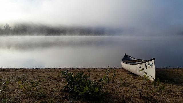 Paddling Bliss: Canoeing & Kayaking for Nature Lovers Paddling Bliss: Canoeing & Kayaking for Nature Lovers