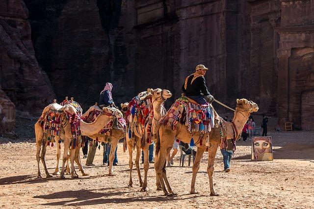 Exploring Petra: A Friendly Guide to Ancient Treasures Exploring Petra: A Friendly Guide to Ancient Treasures