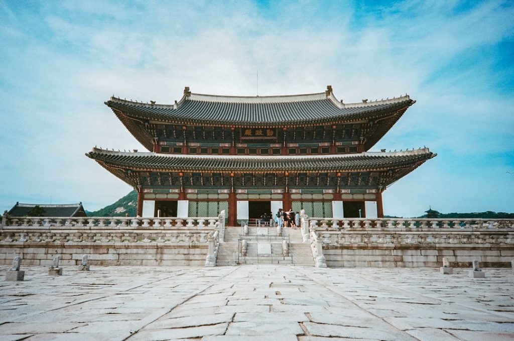 3 Days in Seoul: The Perfect Itinerary (2026) 3 Days in Seoul: The Perfect Itinerary (2026)